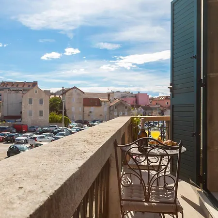 فندق مبيت وإفطار 48 4*