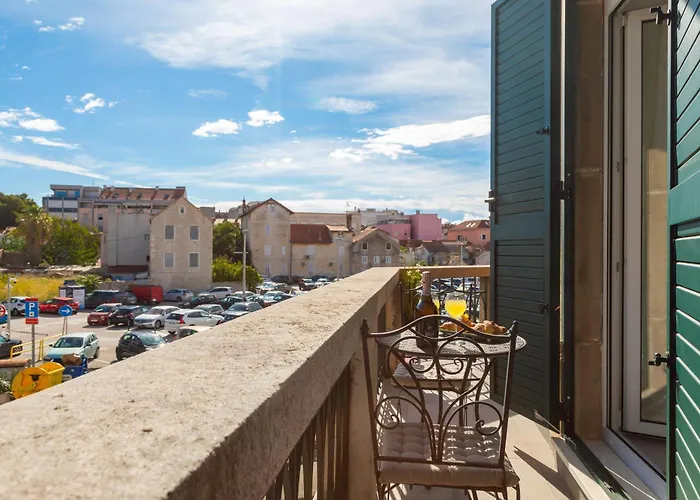 לינה וארוחת בוקר 48 4*