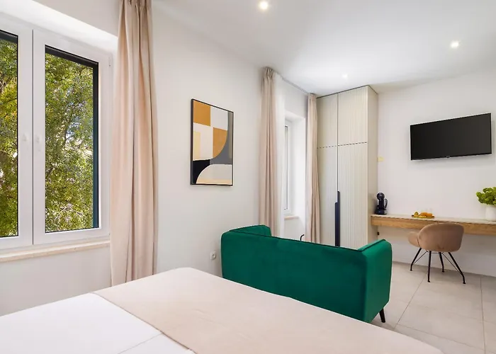 48 לינה וארוחת בוקר