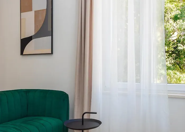 48 לינה וארוחת בוקר ספליט