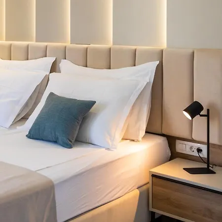 Bed & Breakfast 48 4*