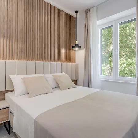 Oda ve Kahvaltı 48 Split