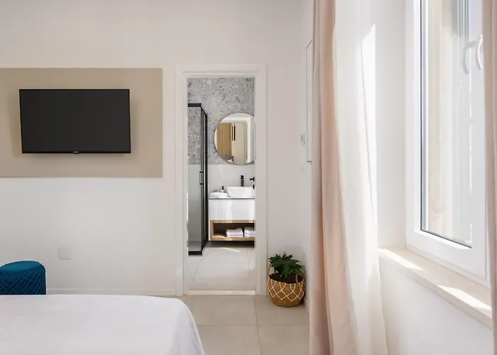 住宿加早餐酒店 48 4*