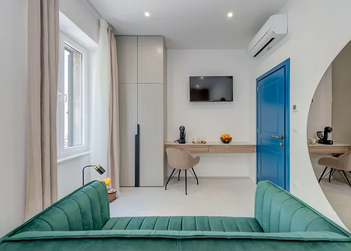 48 فندق مبيت وإفطار 4*